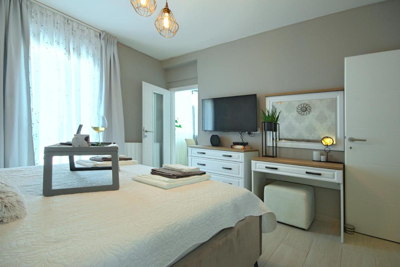 App Enterprise Umag Apartment Bagian luar foto
