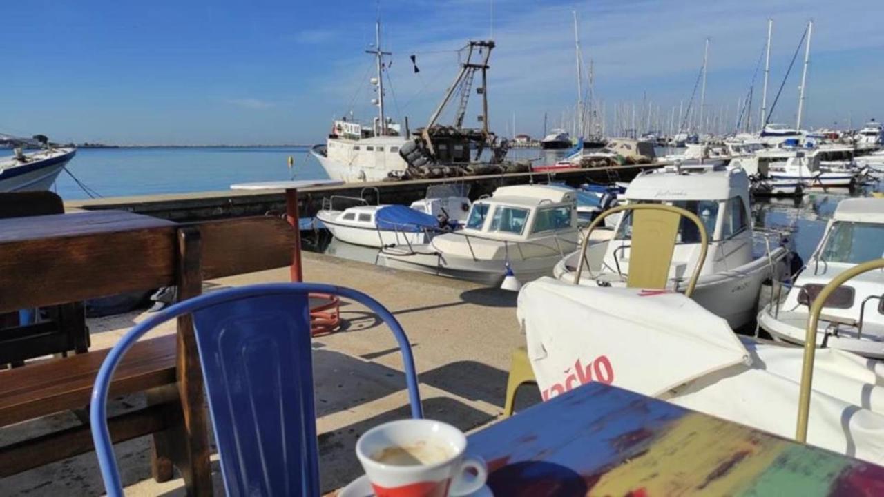 App Enterprise Umag Apartment Bagian luar foto