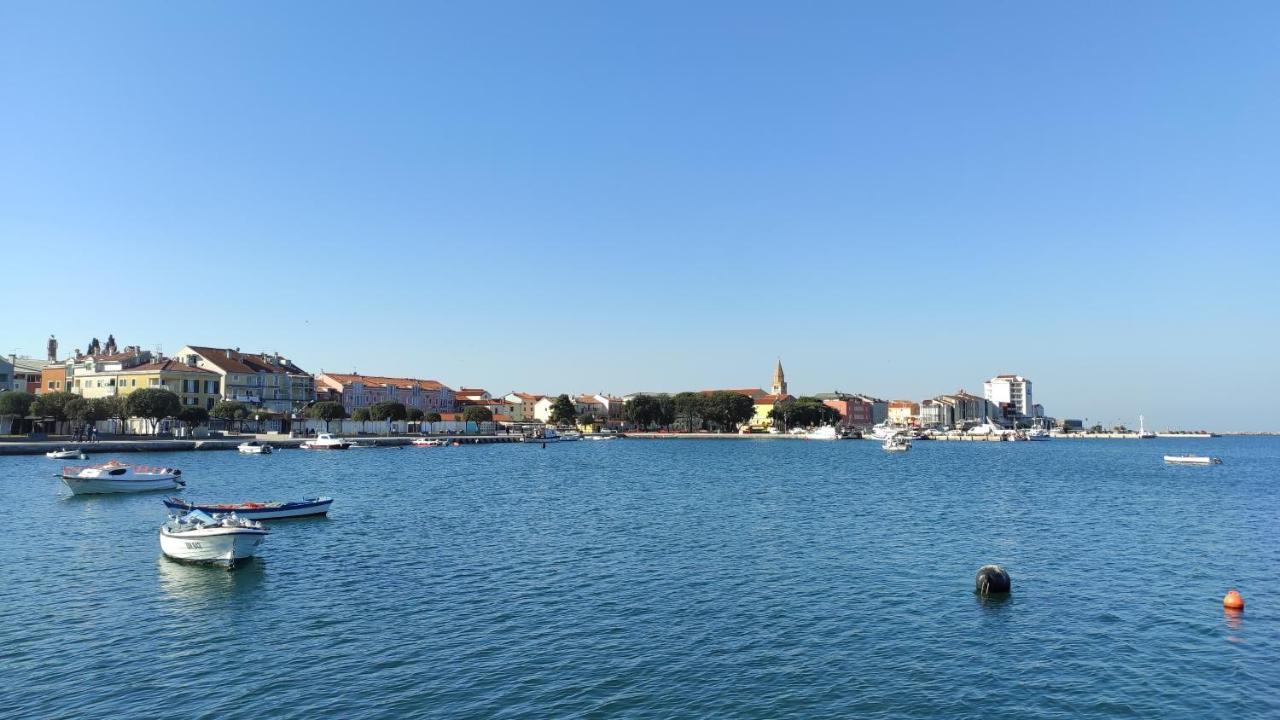 App Enterprise Umag Apartment Bagian luar foto