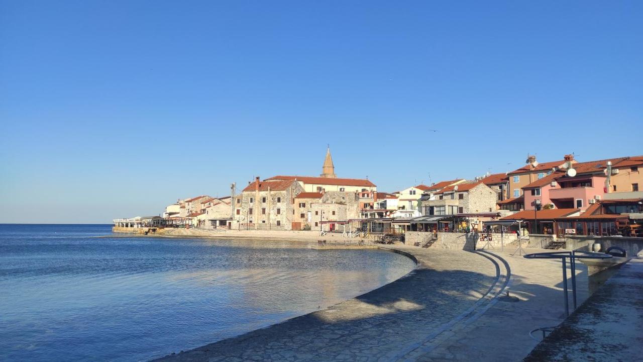 App Enterprise Umag Apartment Bagian luar foto